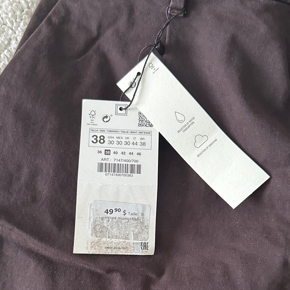 Zara Men's Chocolate Brown Flat Front Shorts - Picture 3 of 5